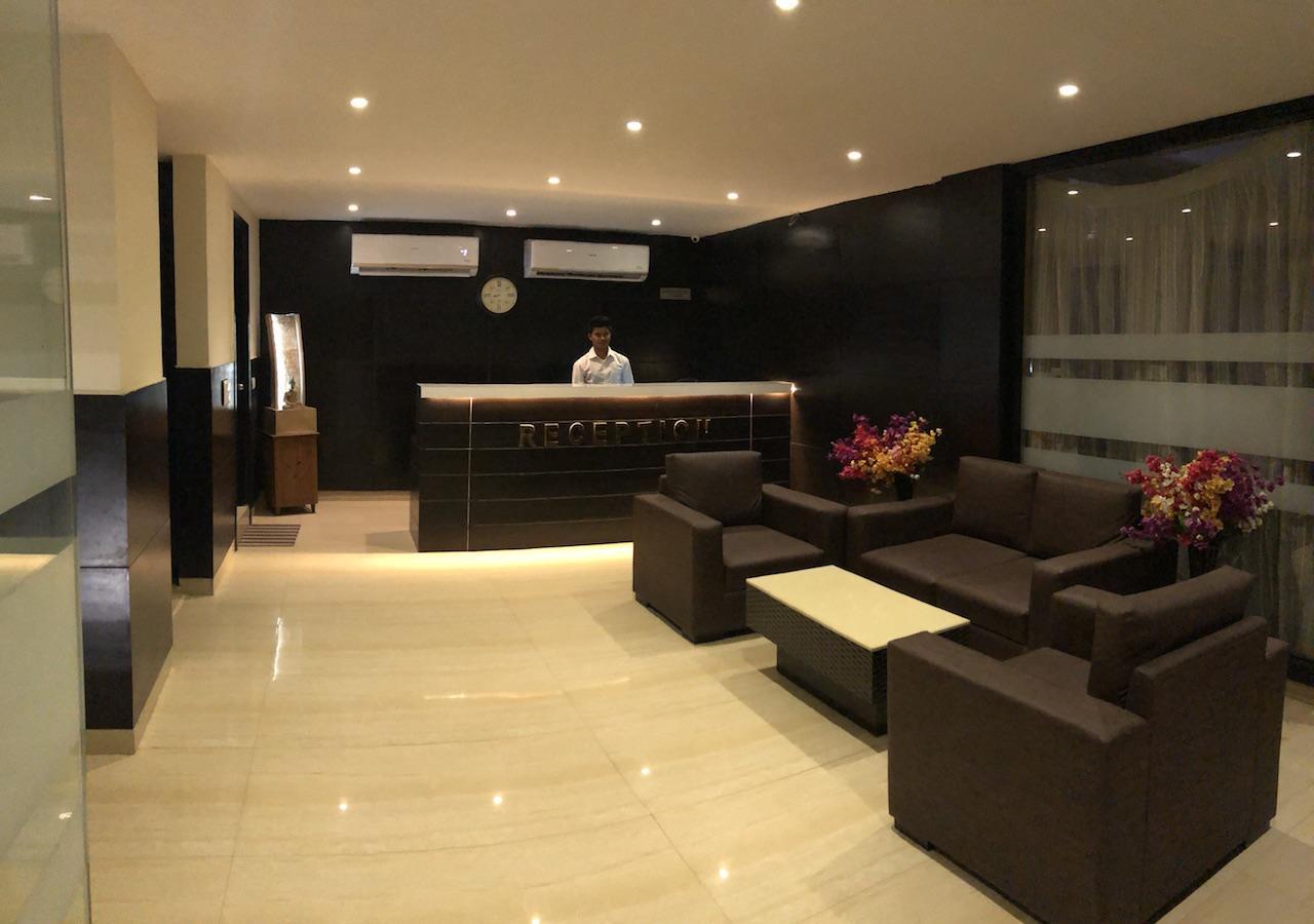 Solitaire Hotel New Delhi Eksteriør bilde